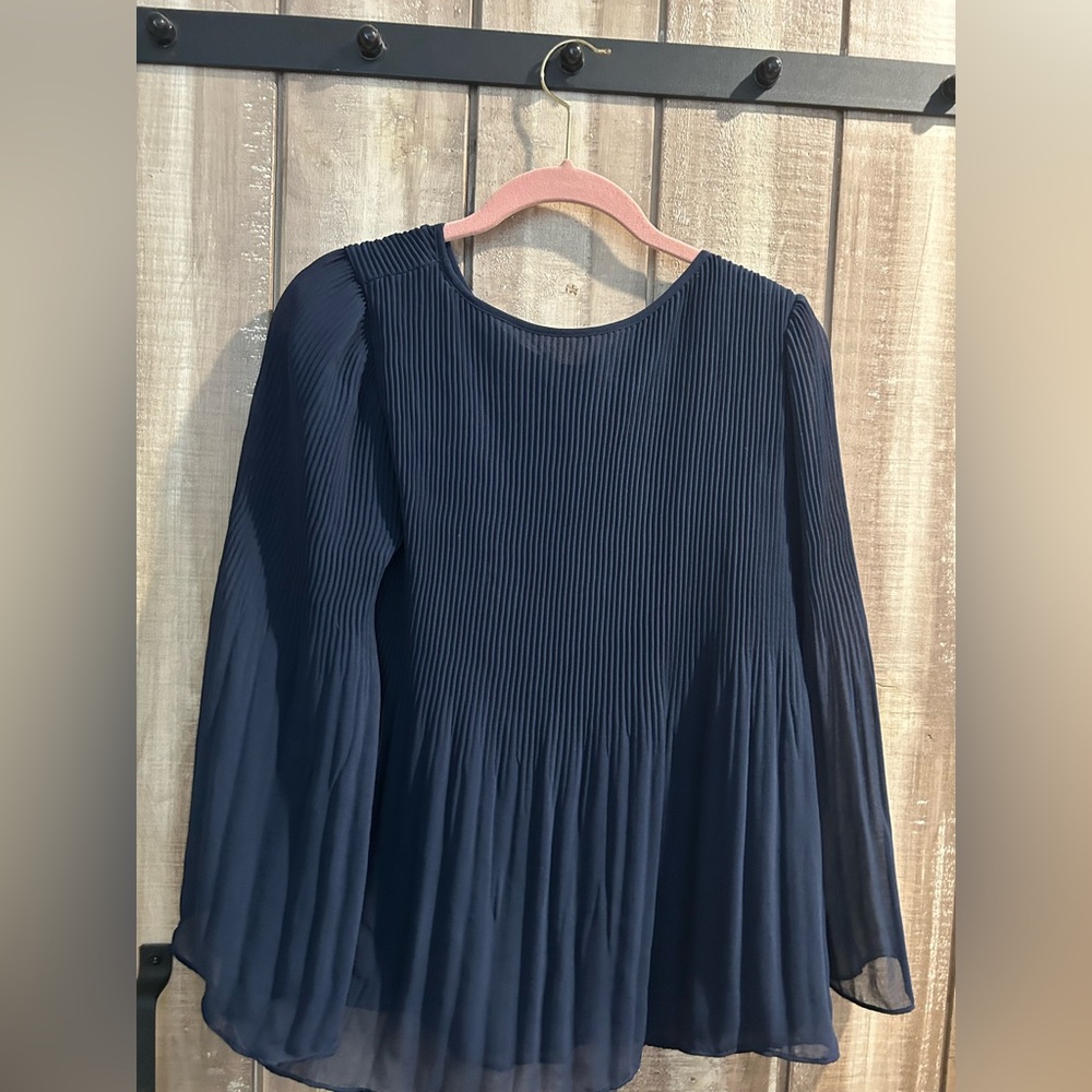 NWT Max Studio pleated swing blouse, M - Picture 9 of 13